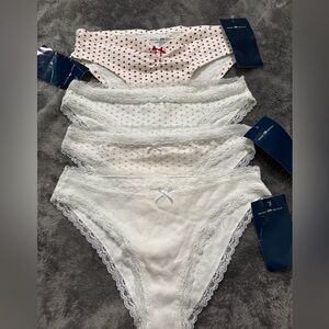 Brandy Melville heart pantys set